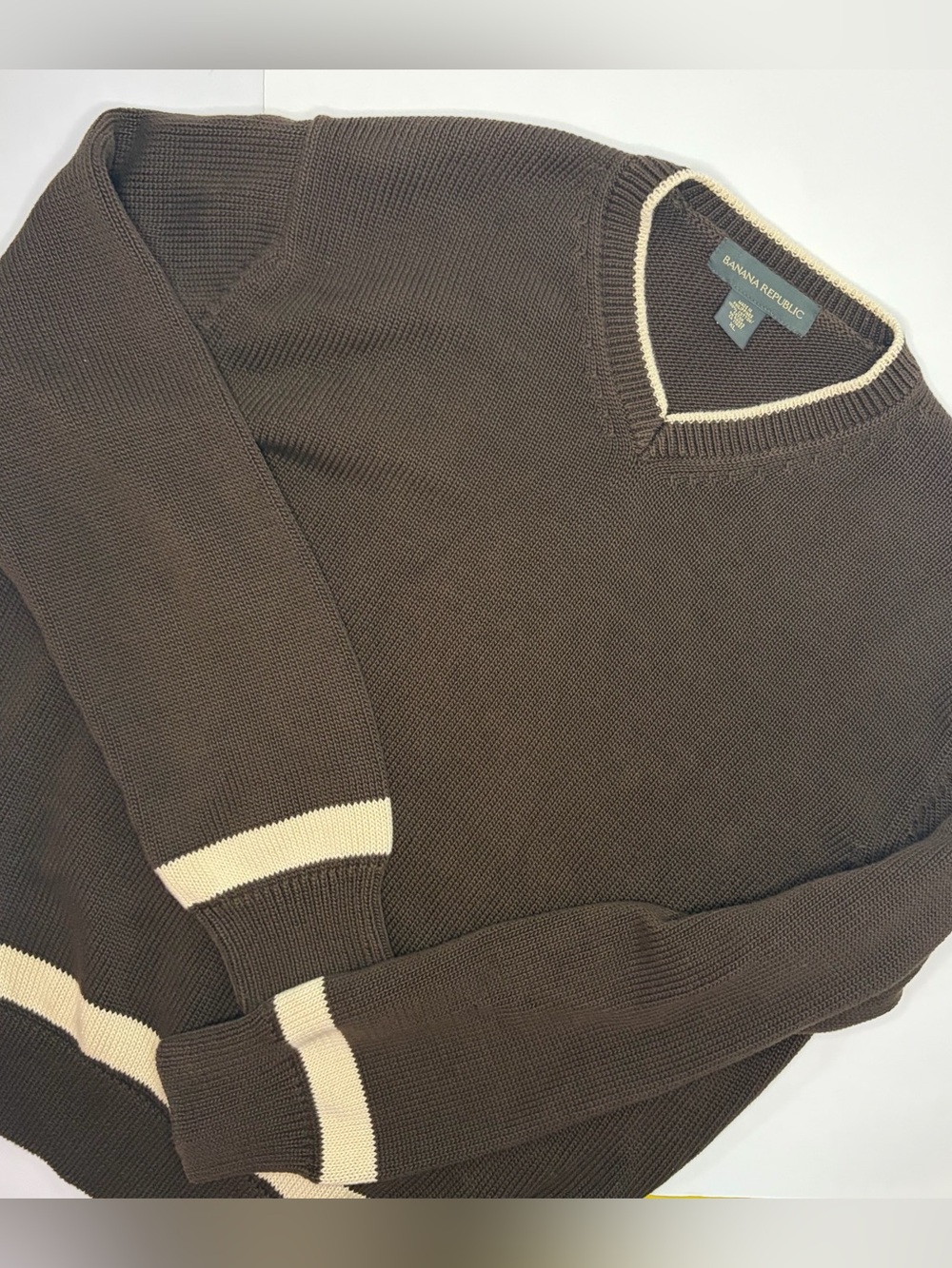 Banana Republic Men's V-Neck Pullover Sweater Size XL